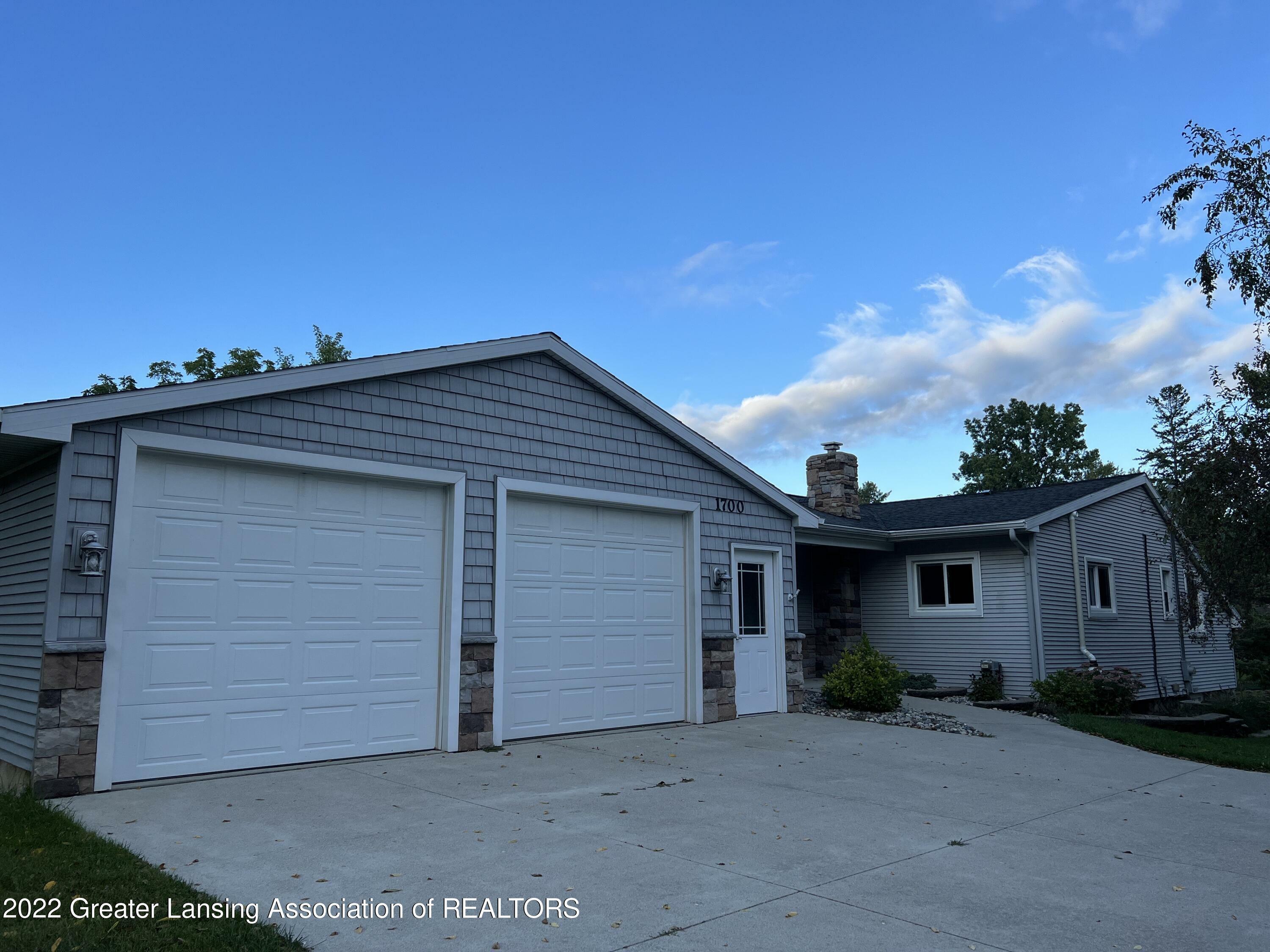 Property Photo: 1700 W Dill Road MI 48820