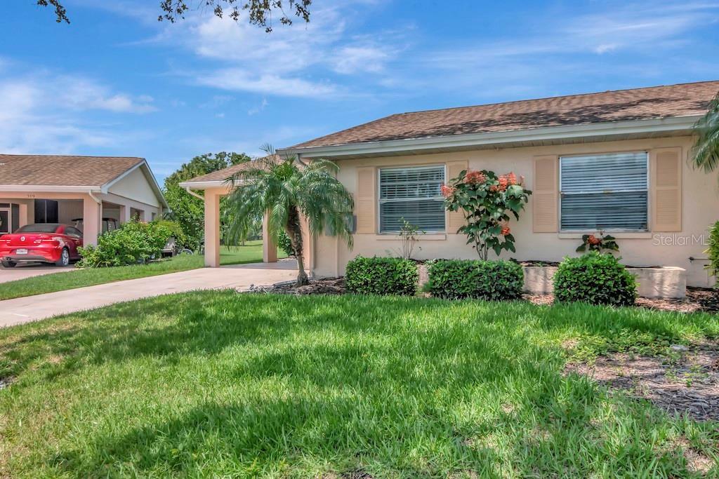 Property Photo:  307 Grayston Place  FL 33573 