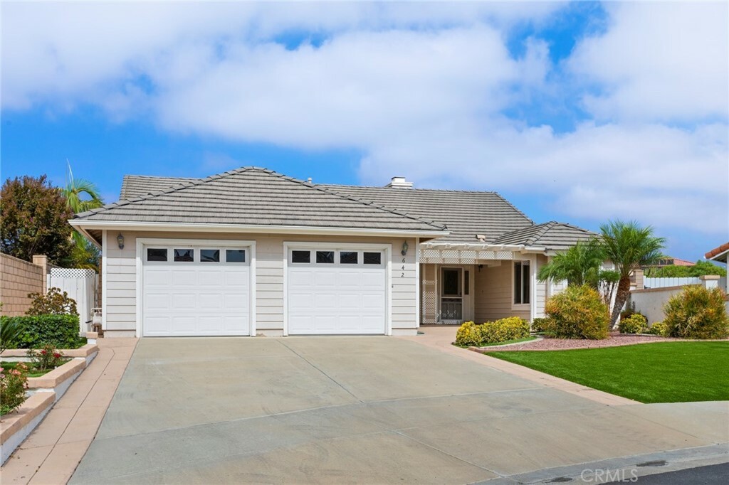 Property Photo: 642 Creekside Avenue CA 92057