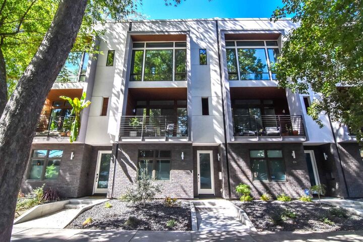 1928 15th Street  Sacramento CA 95811 photo