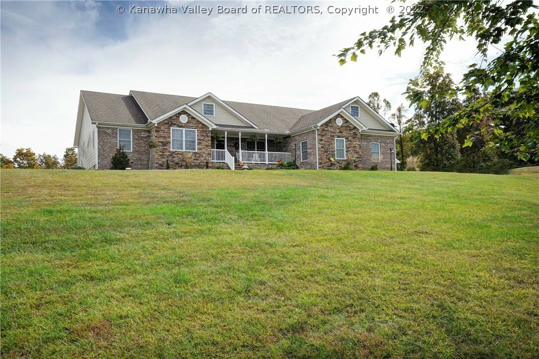 Property Photo:  3302 Poindexter Road  WV 25082 