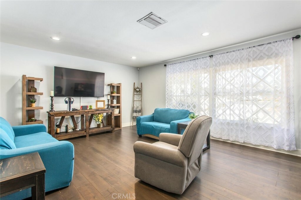 Property Photo:  1165 Chestnut Avenue  CA 92223 