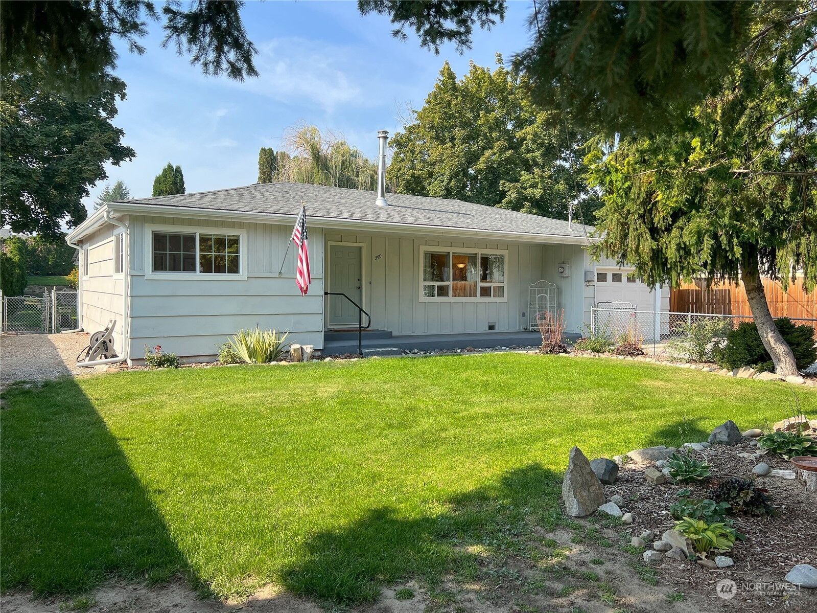 Property Photo: 340 N Kentucky Avenue WA 98802