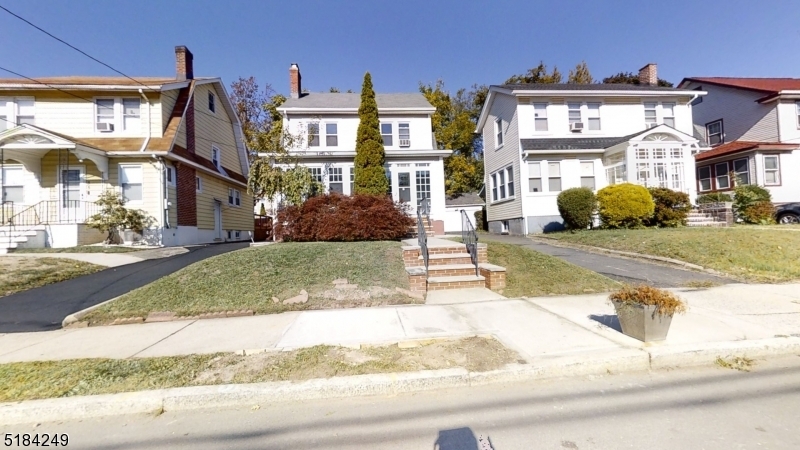 Property Photo:  31 Eastern Pkwy  NJ 07106 