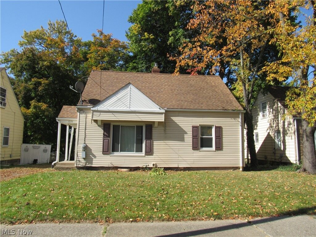 Property Photo:  1276 Crestview Avenue  OH 44320 
