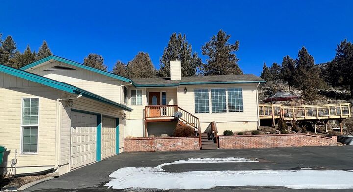 2359 Pine Grove Road  Klamath Falls OR 97603 photo