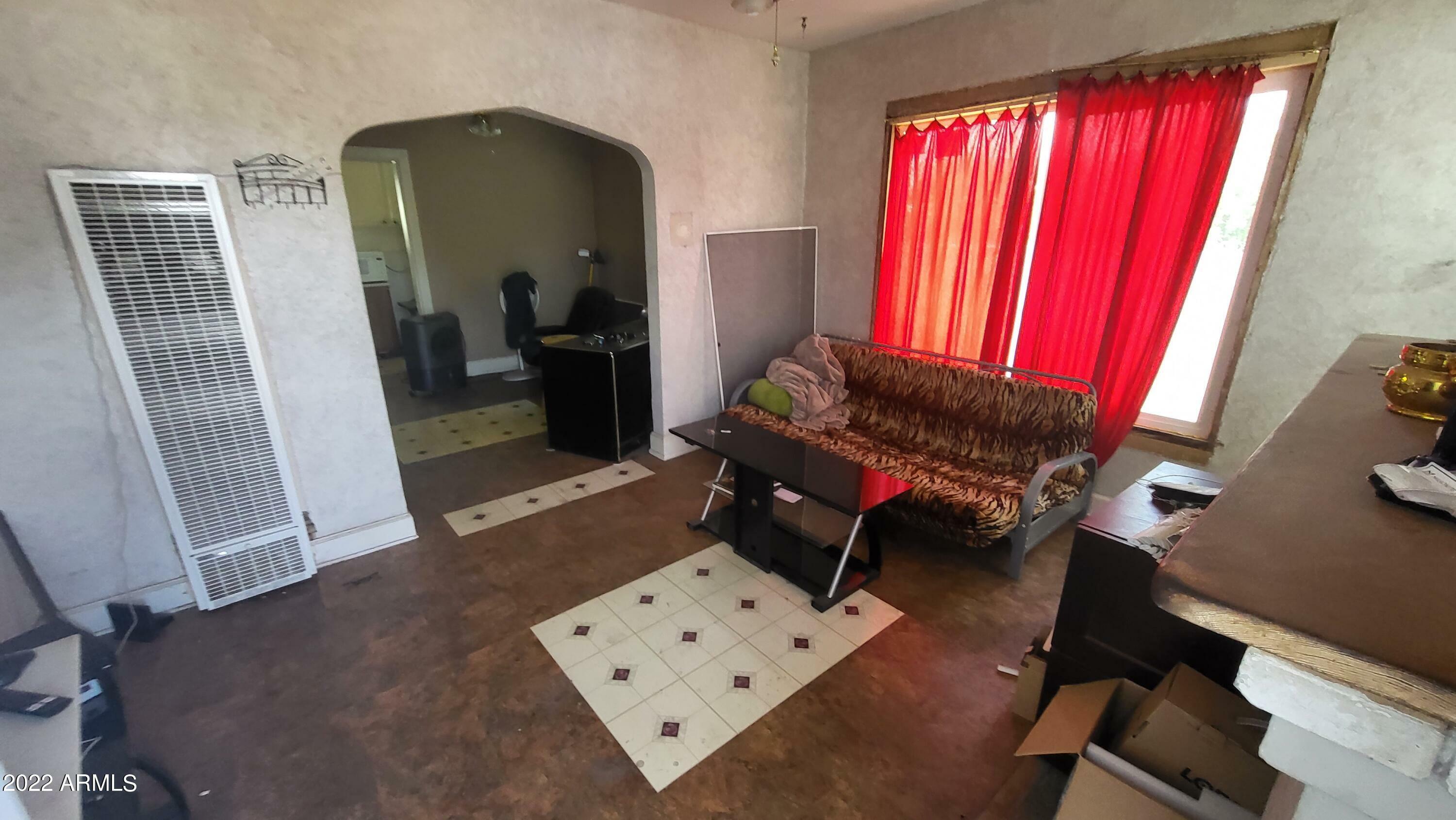 Property Photo:  2601 E Willetta Street  AZ 85008 