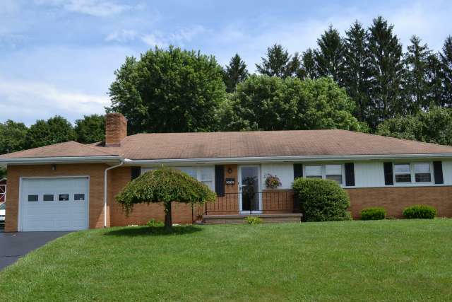 Property Photo:  212 Ann Avenue  WV 24901 