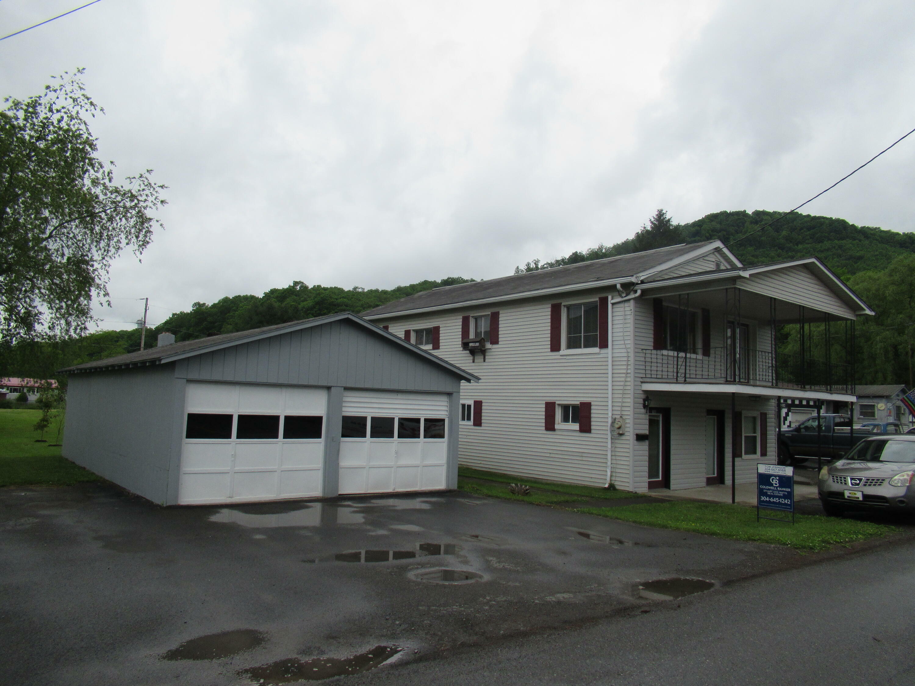 Property Photo: 166 7th St WV 25962