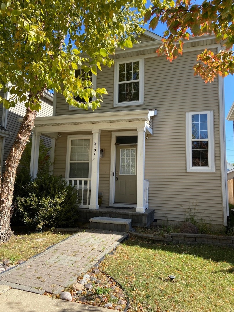 Property Photo: 2124 Grayhawk Drive IL 60503