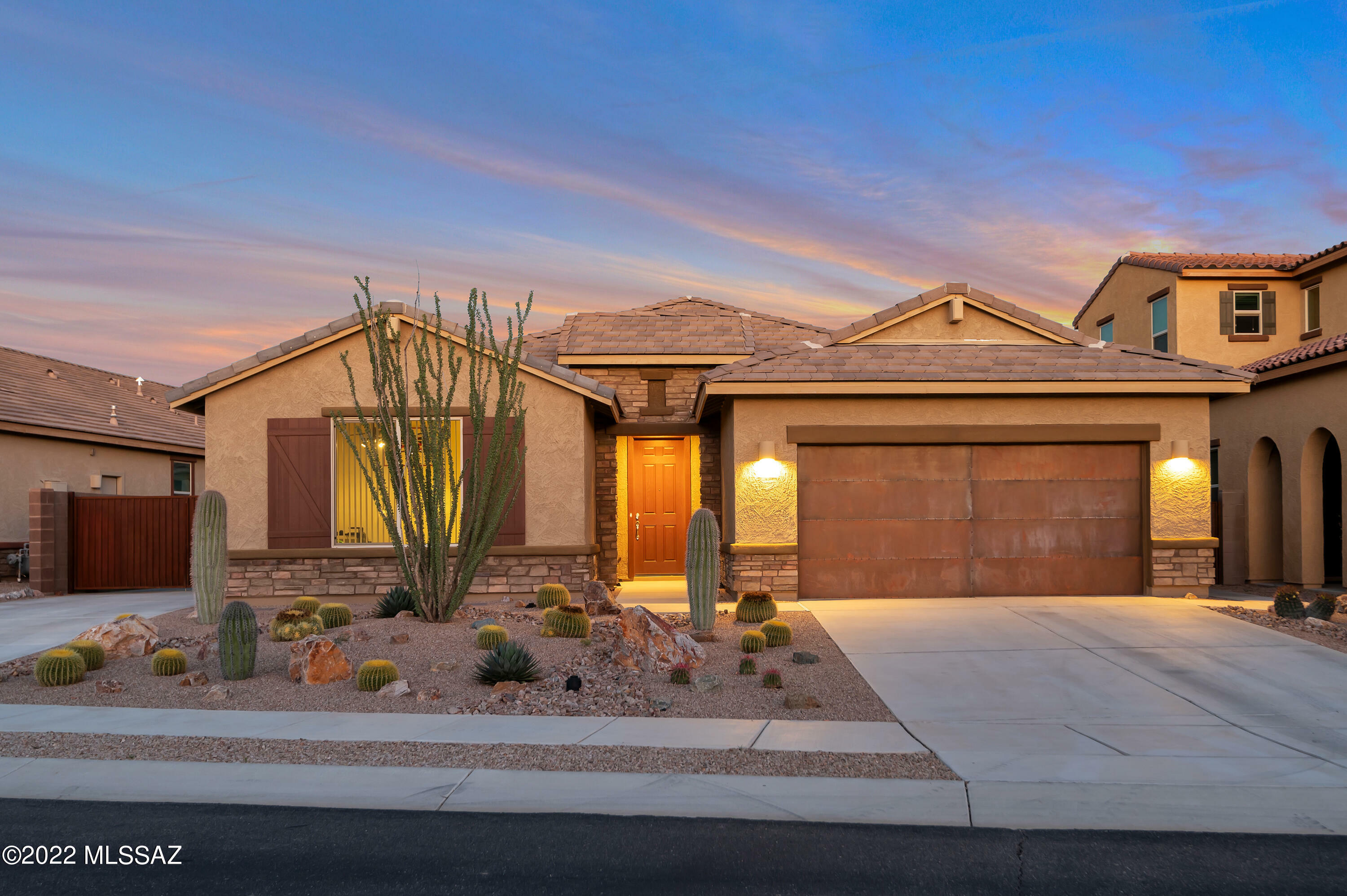 Property Photo:  11134 N Gemma Avenue  AZ 85742 