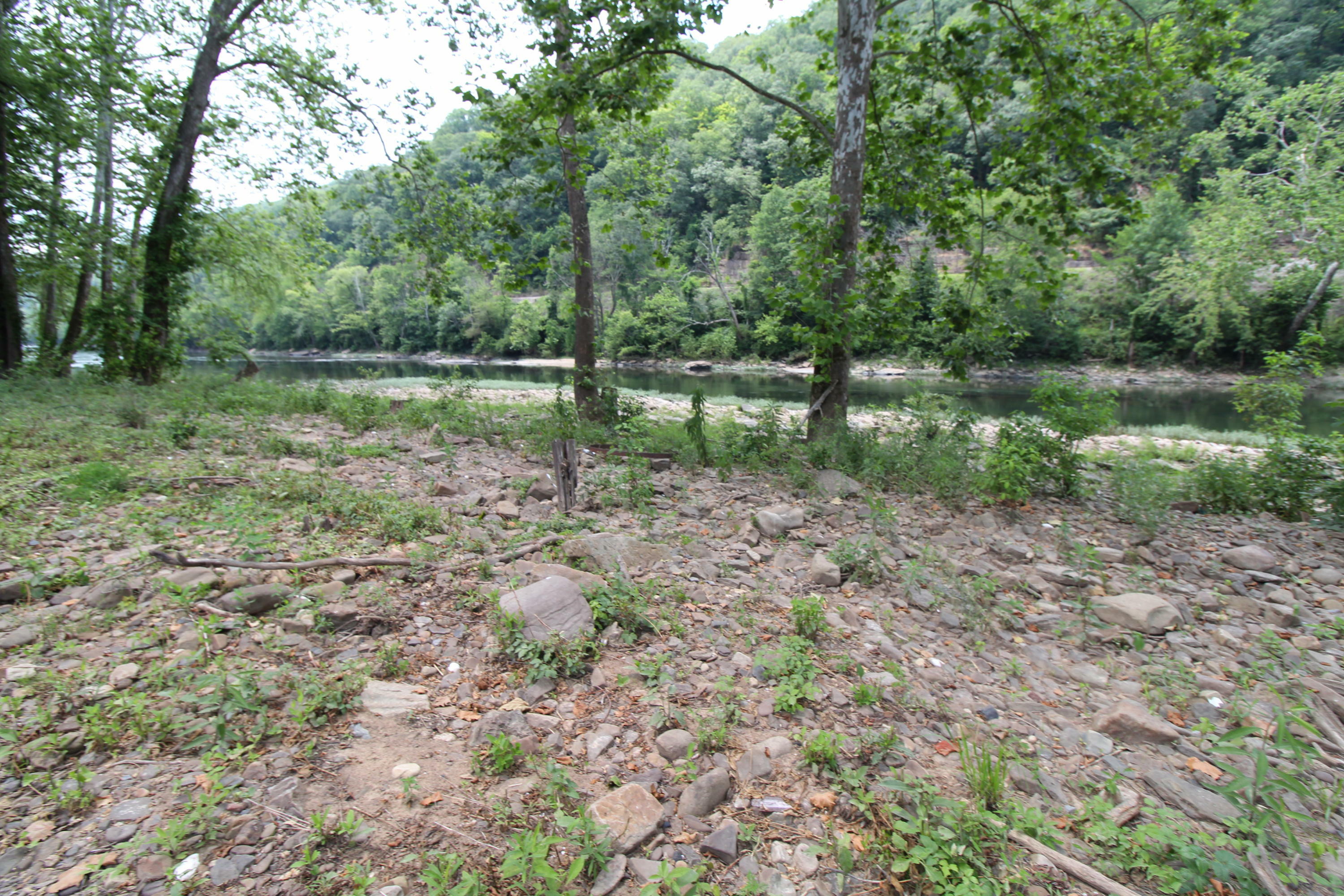 Property Photo:  1409 Greenbrier Dr  WV 25951 