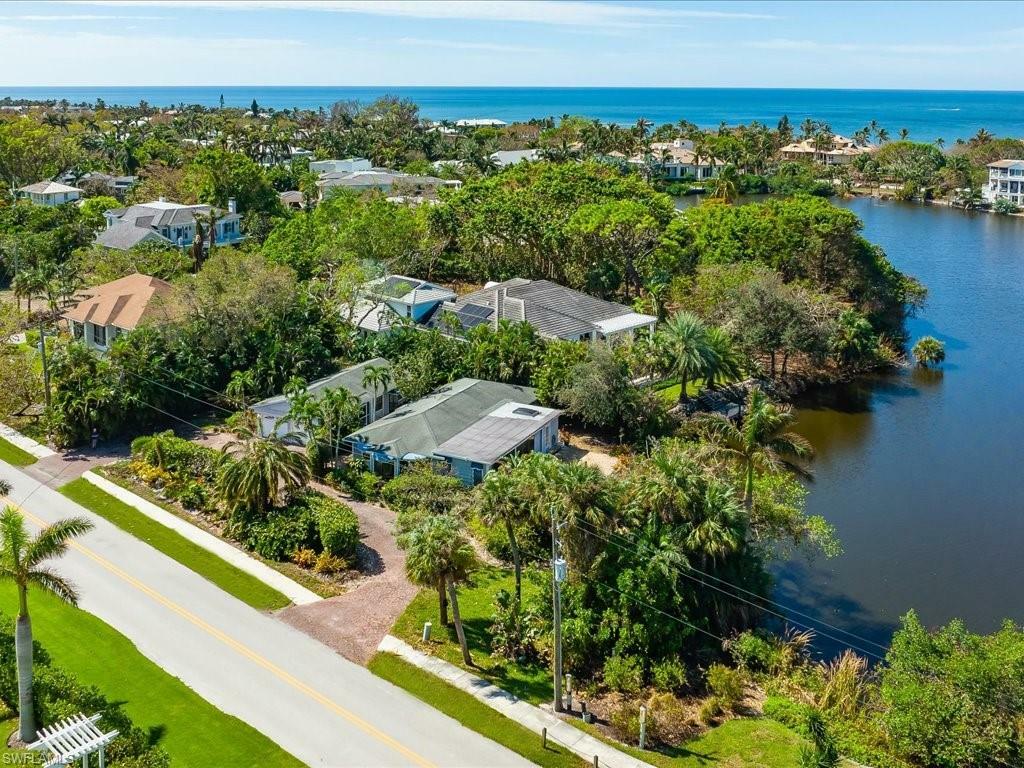 Property Photo: 599 3rd St N FL 34102
