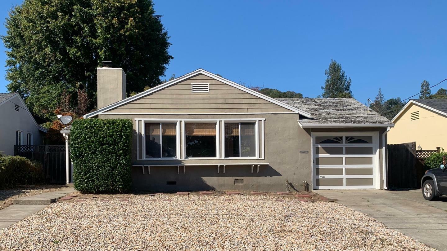 Property Photo:  1720 Robin Whipple Way  CA 94002 