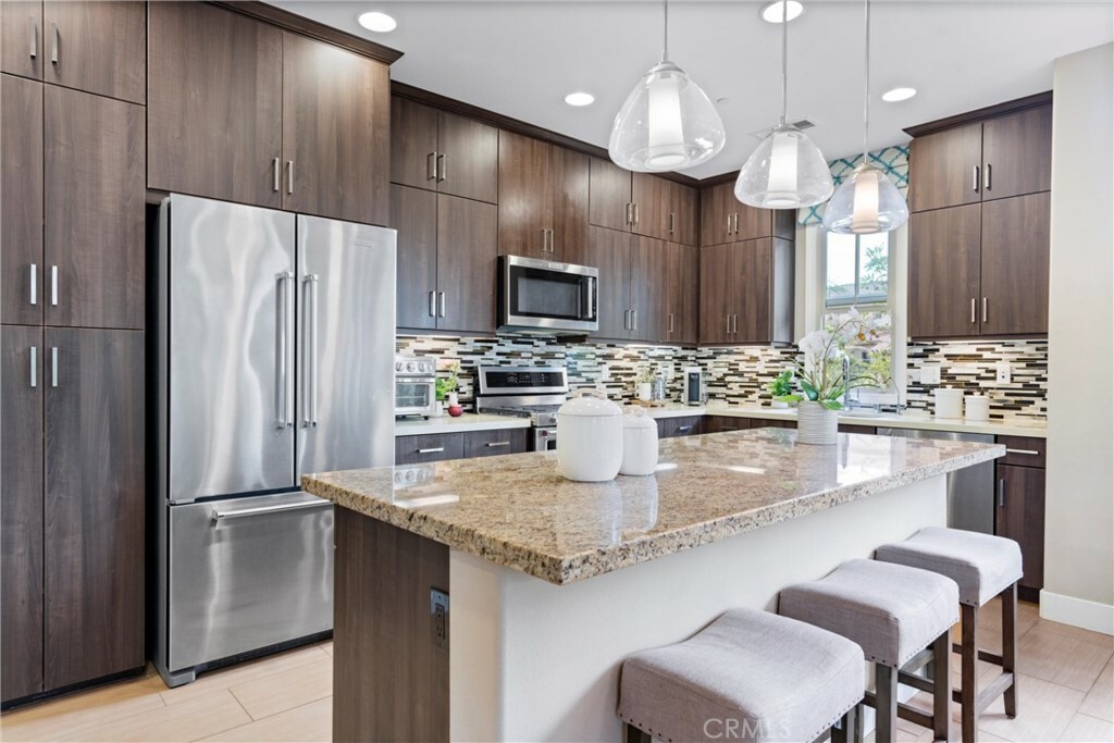 Property Photo: 202 Capricorn CA 92618