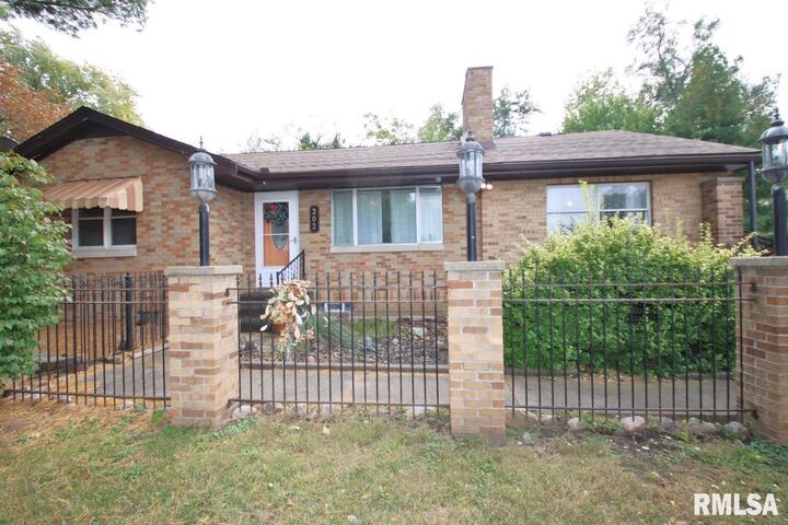 HOME Central Illinois Real Estate and Homes for Sale