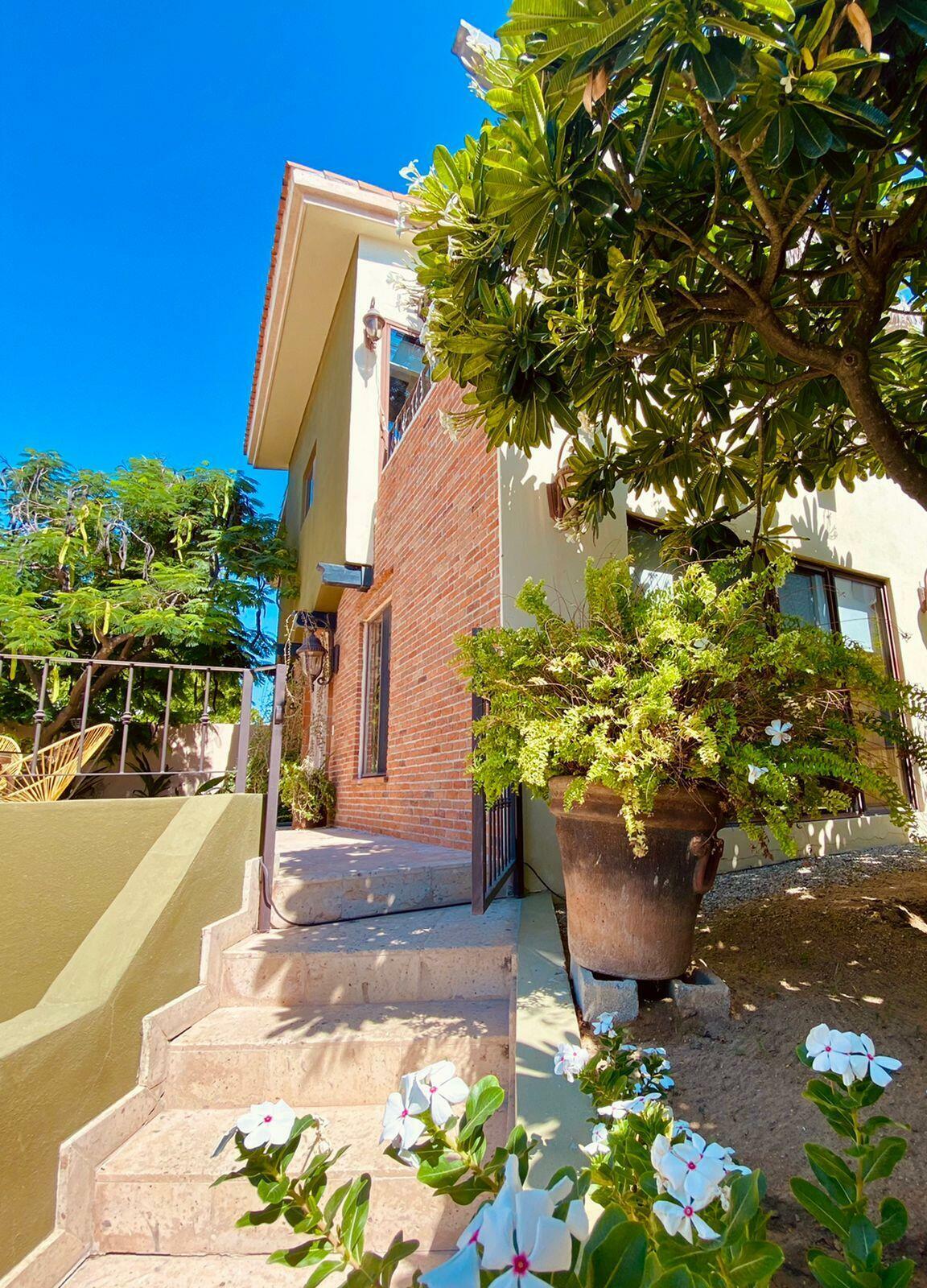 Property Photo:  8 Caracol Calle  BS  