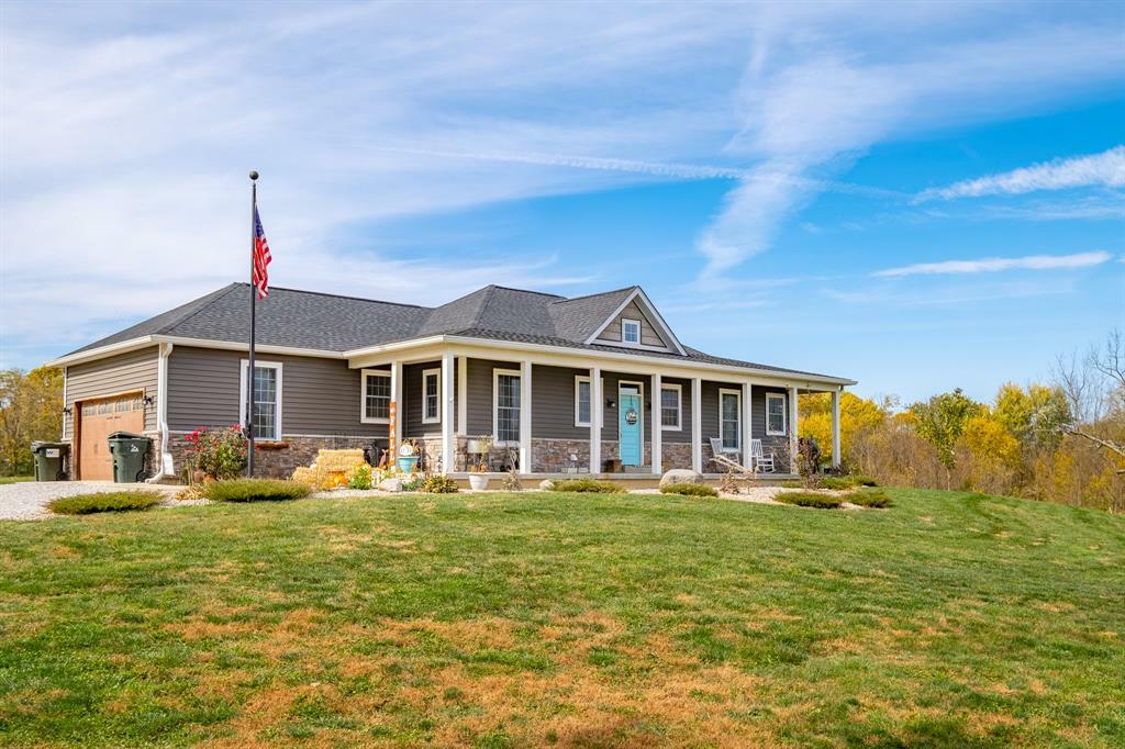 Property Photo: 948 Jackson Street IN 47246