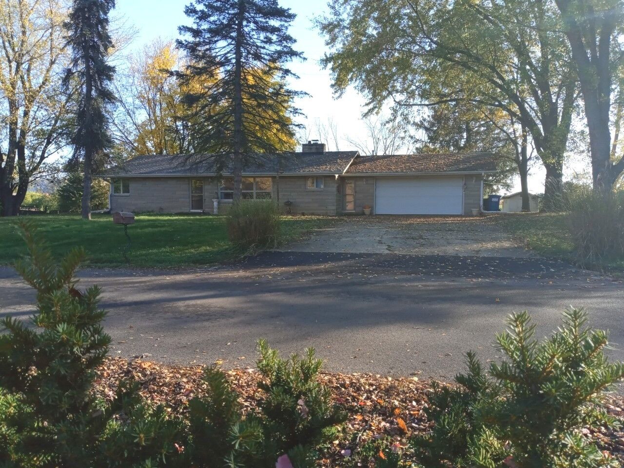 Property Photo: 508 Hillside Road IL 60433