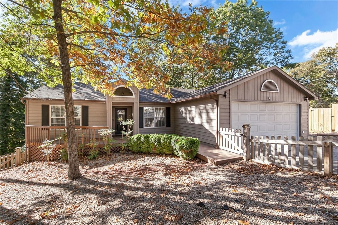 Property Photo:  4 Abbey Circle  AR 72715 