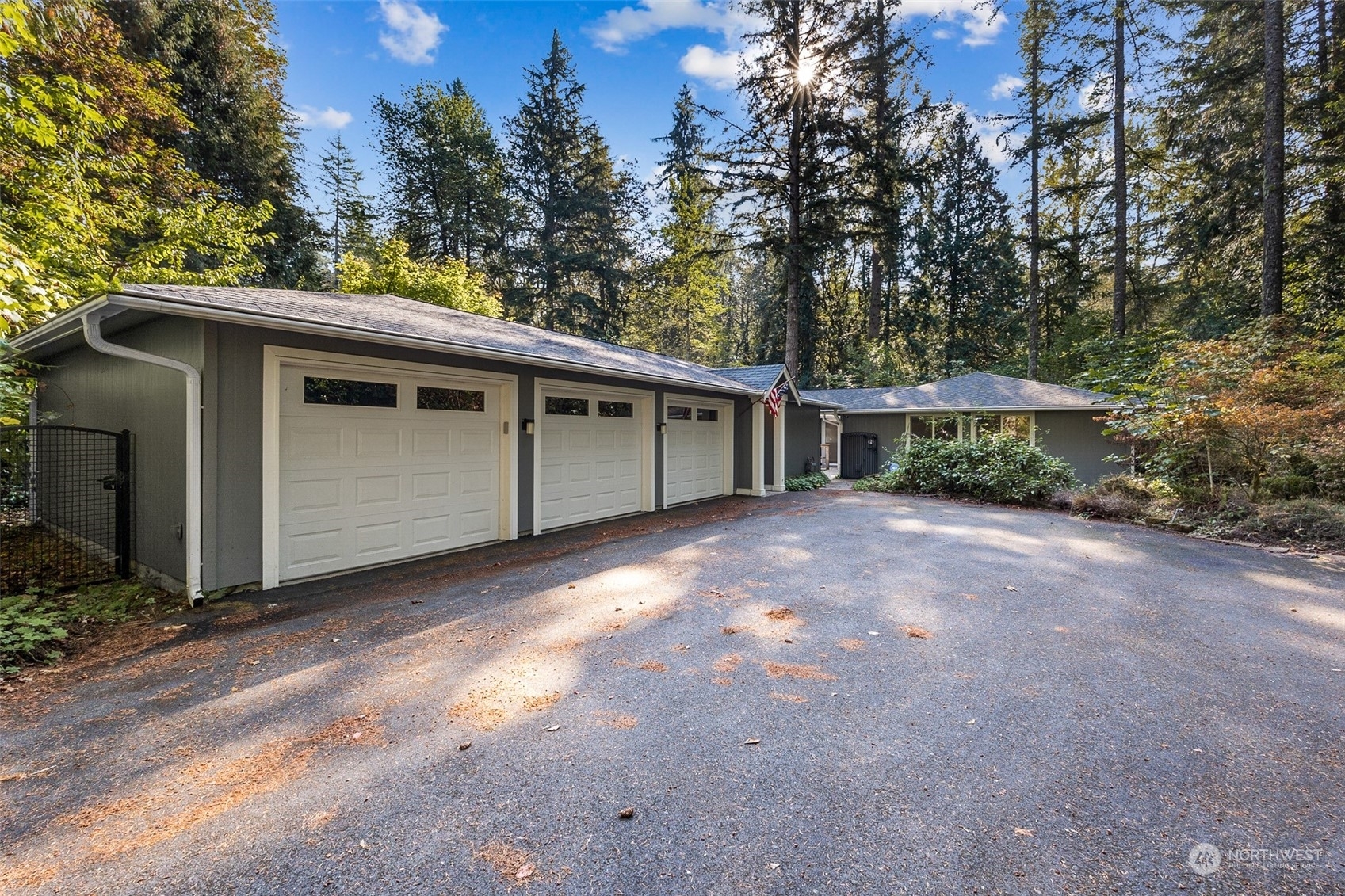 Property Photo:  21415 SE 248th Street  WA 98038 