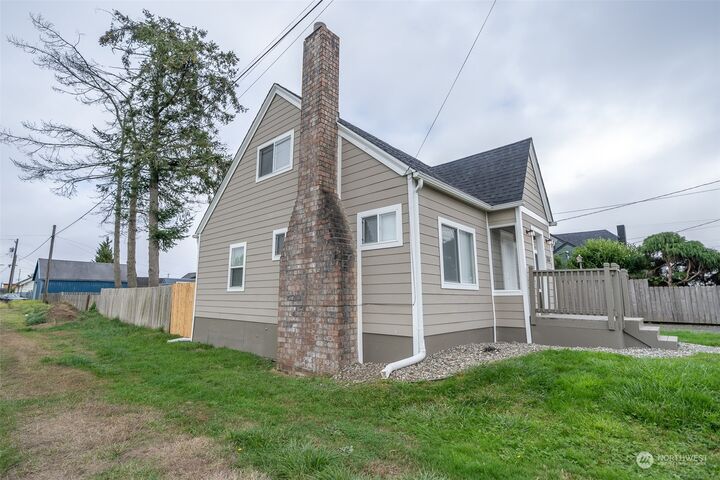 Property Photo: 358 N Jeffries Street WA 98520