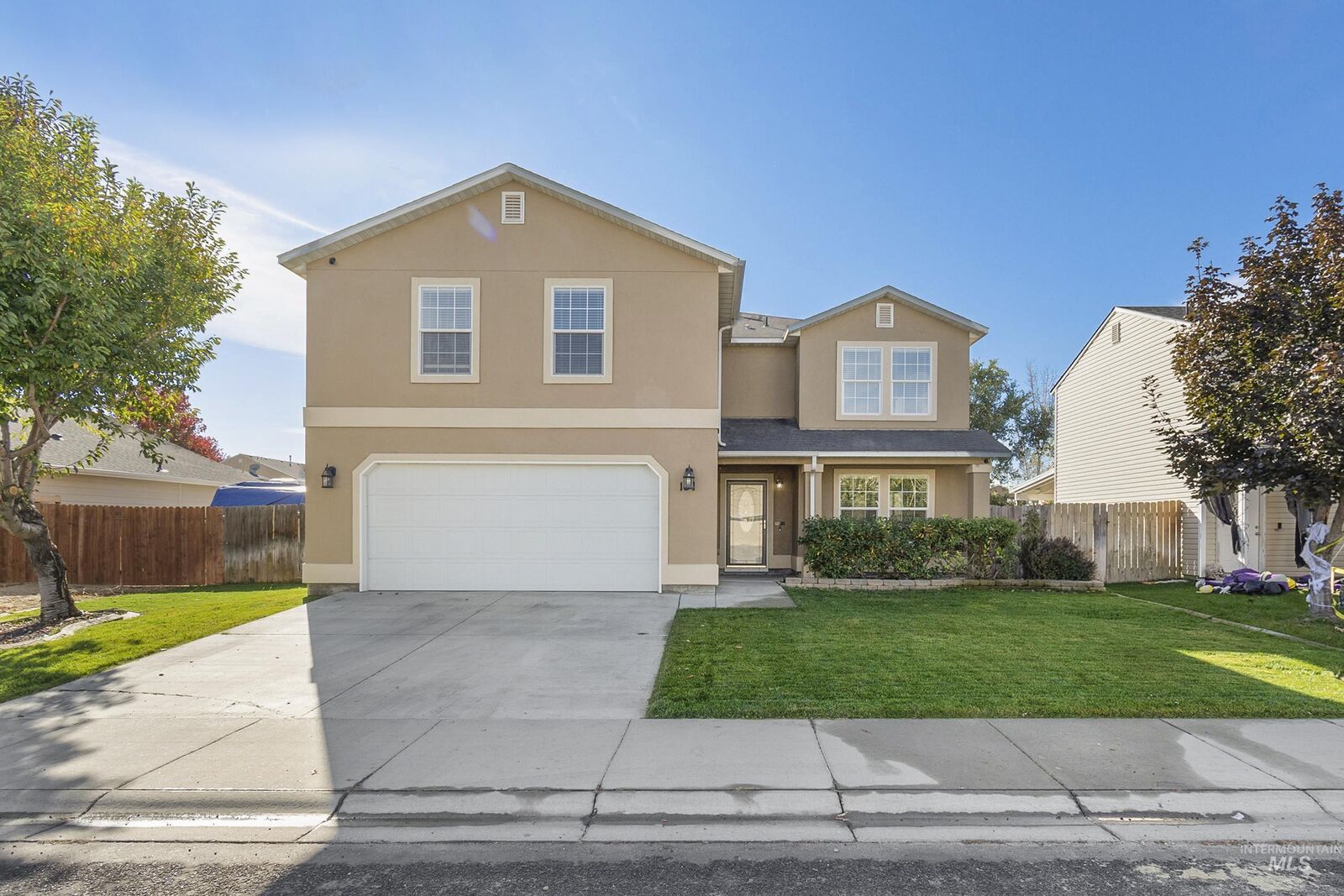 Property Photo:  131 E Roselake Dr  ID 83644 