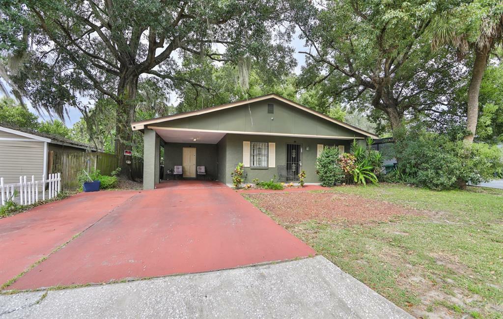 Property Photo:  912 E Yukon Street  FL 33604 