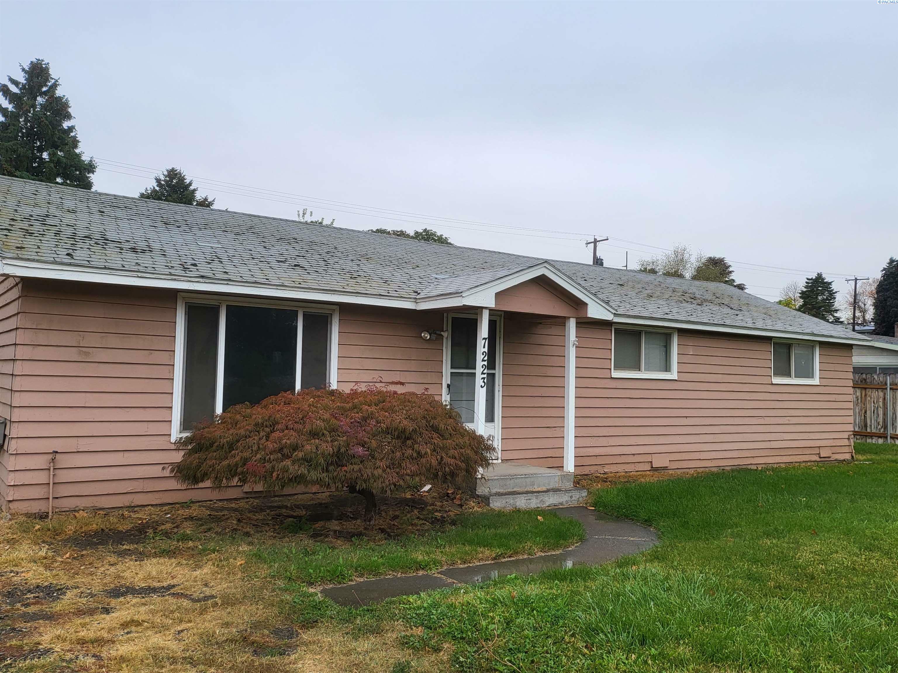 Property Photo: 7223 W Arrowhead Ave WA 99336