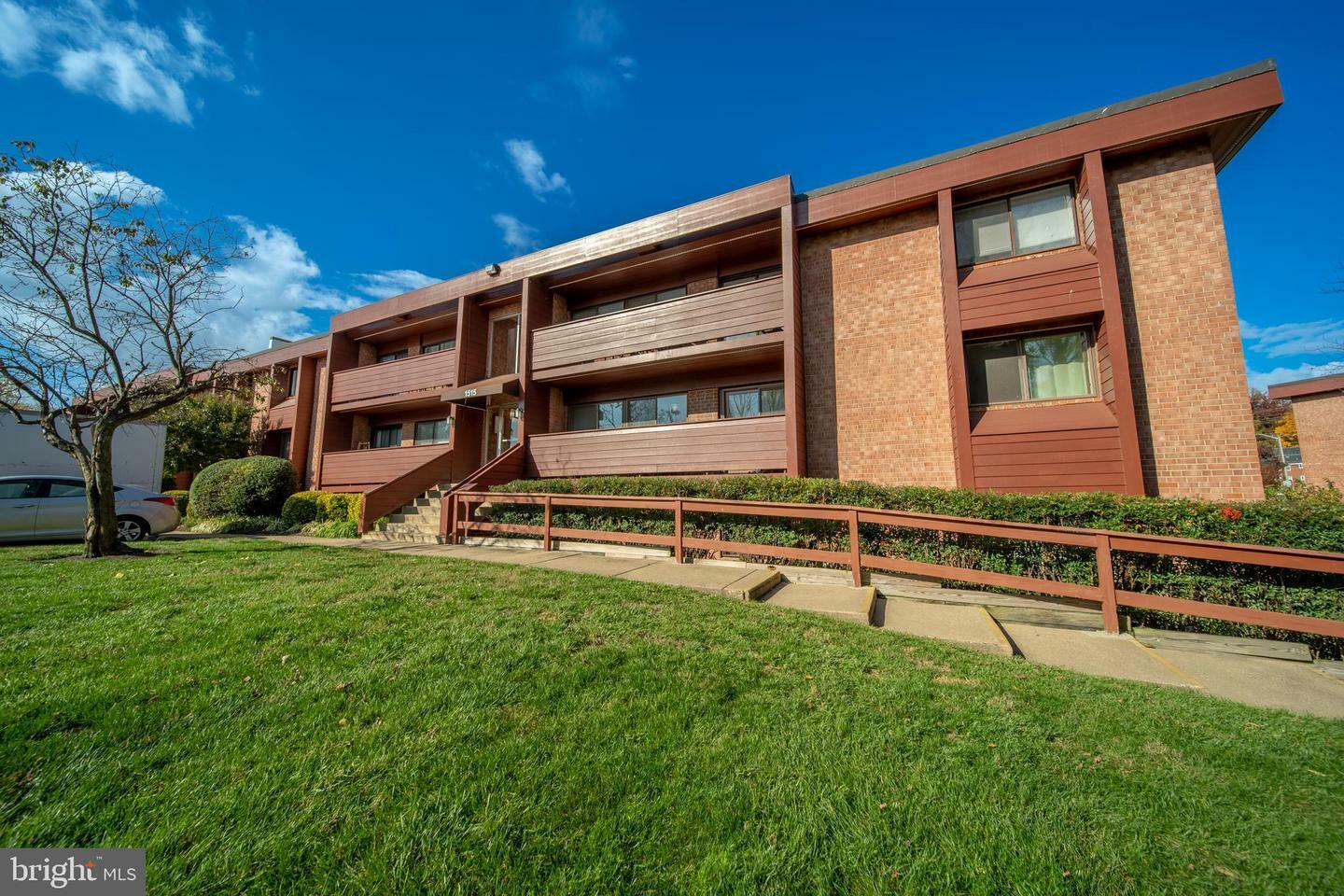 1515 S George Mason Drive 3  Arlington VA 22204 photo