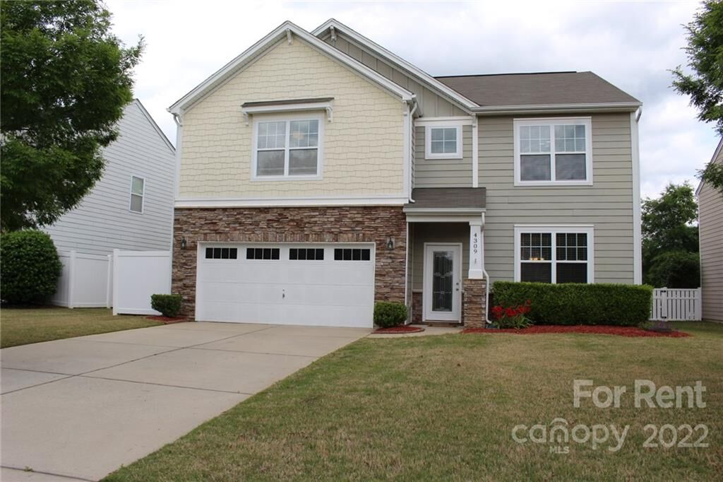 Property Photo:  4309 Toddington Lane  NC 28105 