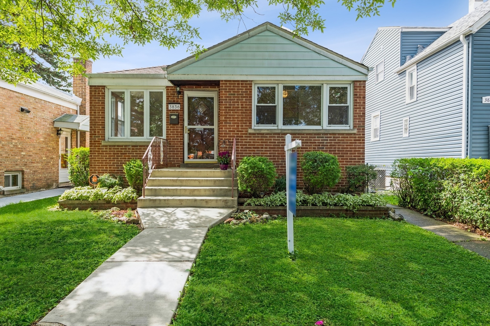 Property Photo:  3836 N Newland Avenue  IL 60634 