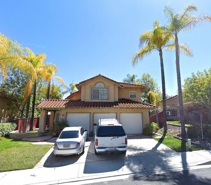 Property Photo:  38 San Mateo  CA 92688 
