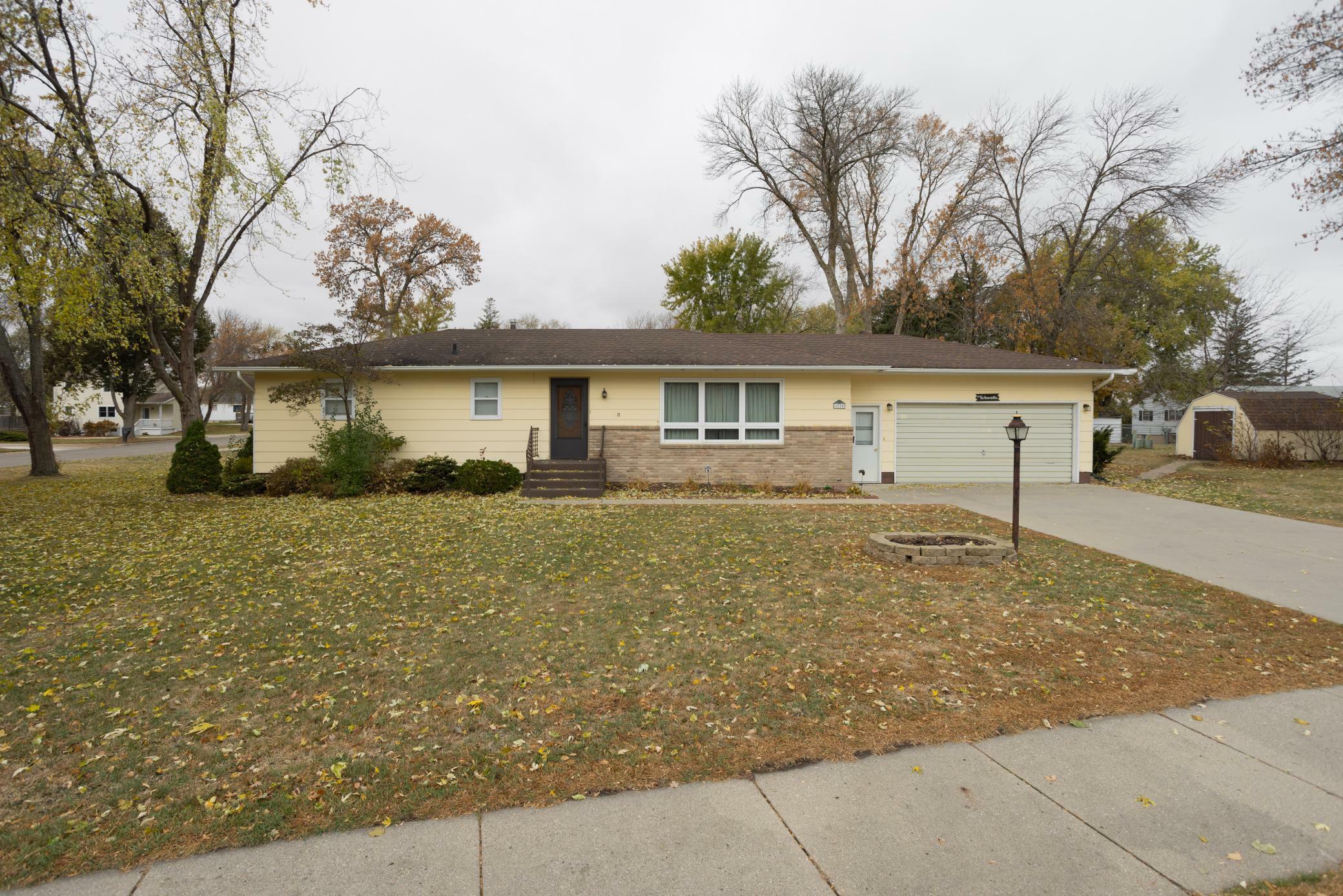 Property Photo: 1220 S Cascade Street MN 56537