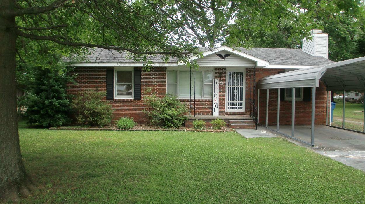 Property Photo:  609 South 9th Street  MO 63834 