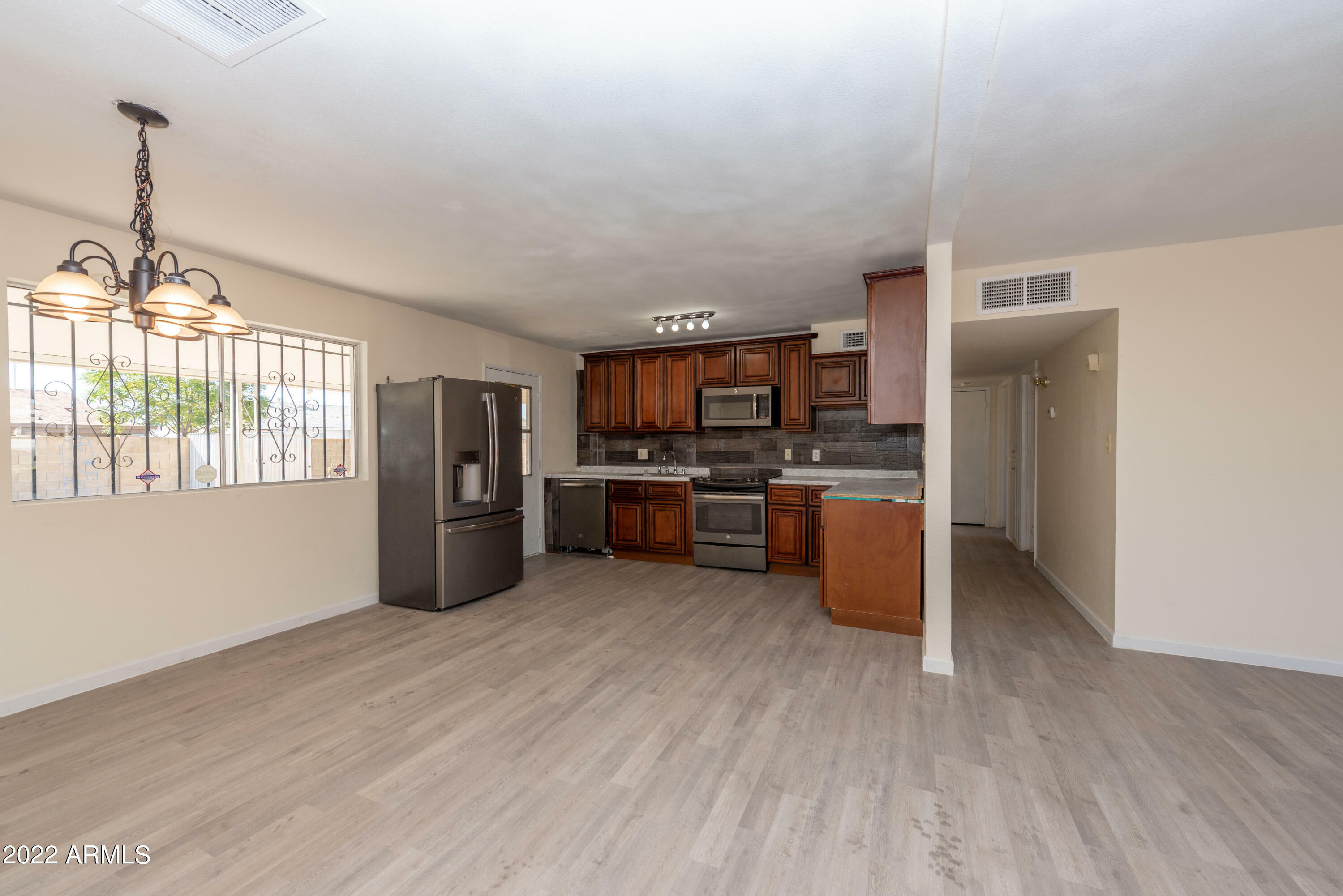 Property Photo:  3707 W Cactus Wren Drive  AZ 85051 