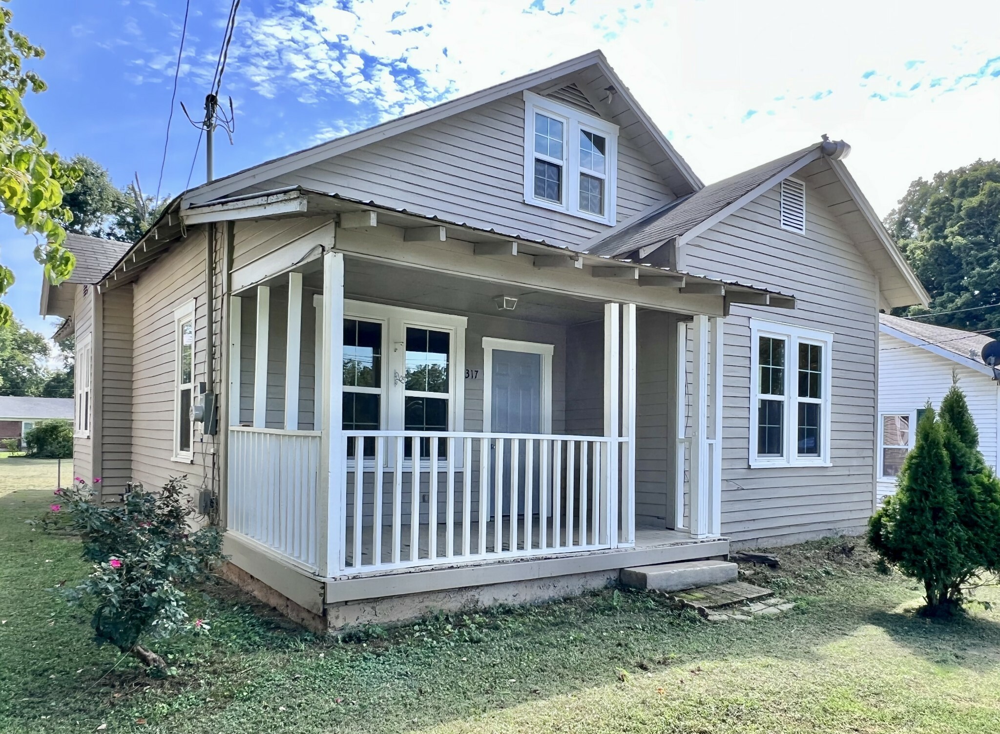 Property Photo:  317 Park St  TN 38464 