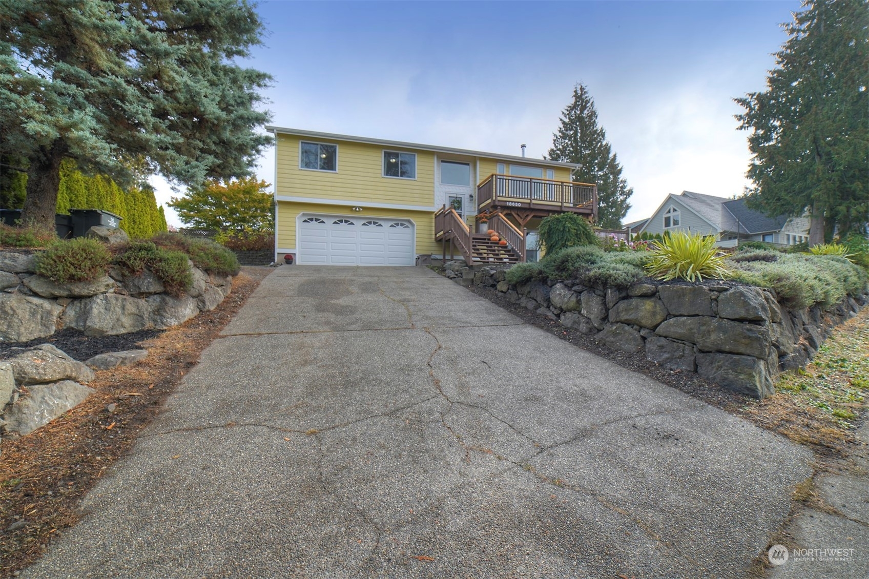 Property Photo: 18650 13th Avenue NE WA 98370