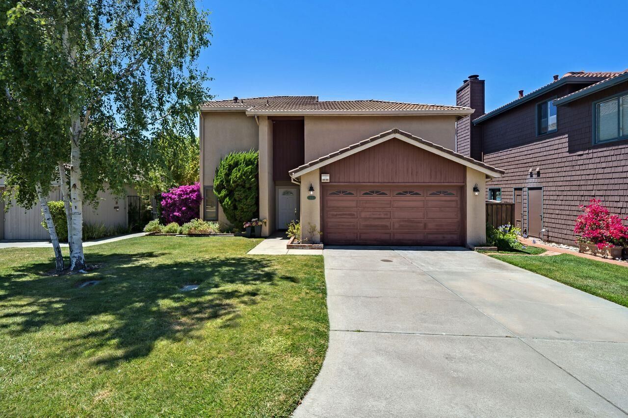 Property Photo: 713 San Miguel Lane CA 94404