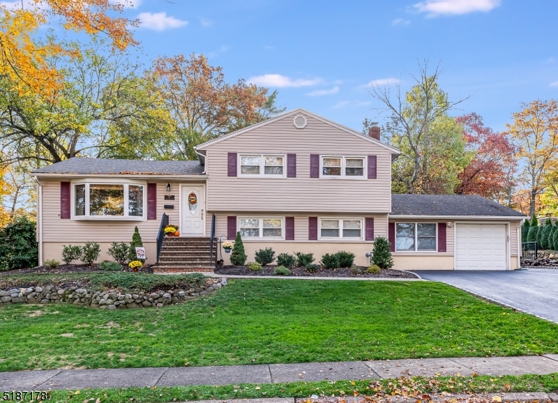 Property Photo:  68 Seminole Ave  NJ 07470 