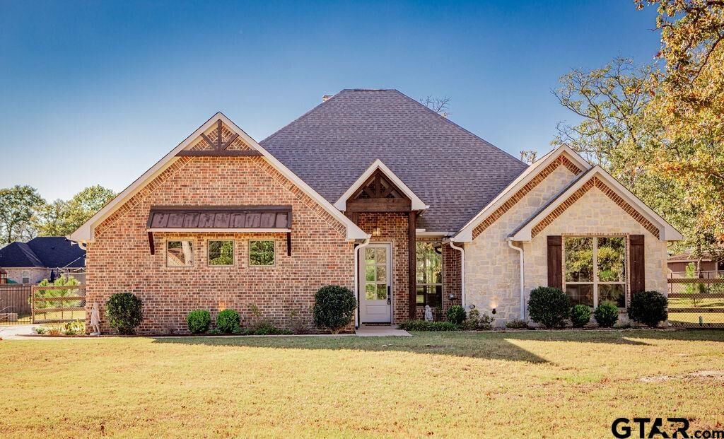 Property Photo:  184 Private Road 6325  TX 75773 