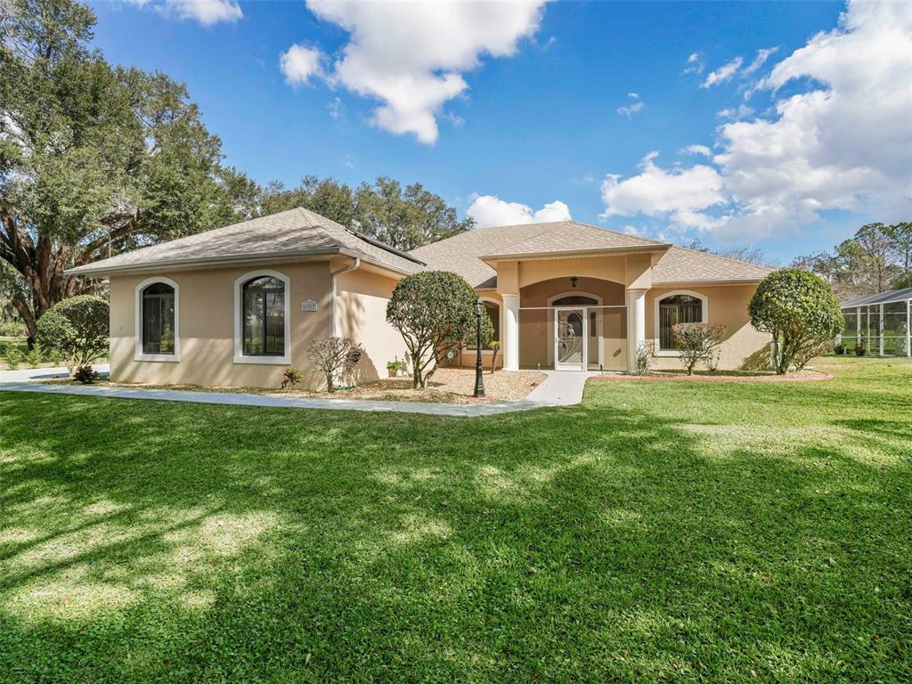 Property Photo:  592 Dowling Circle  FL 32159 