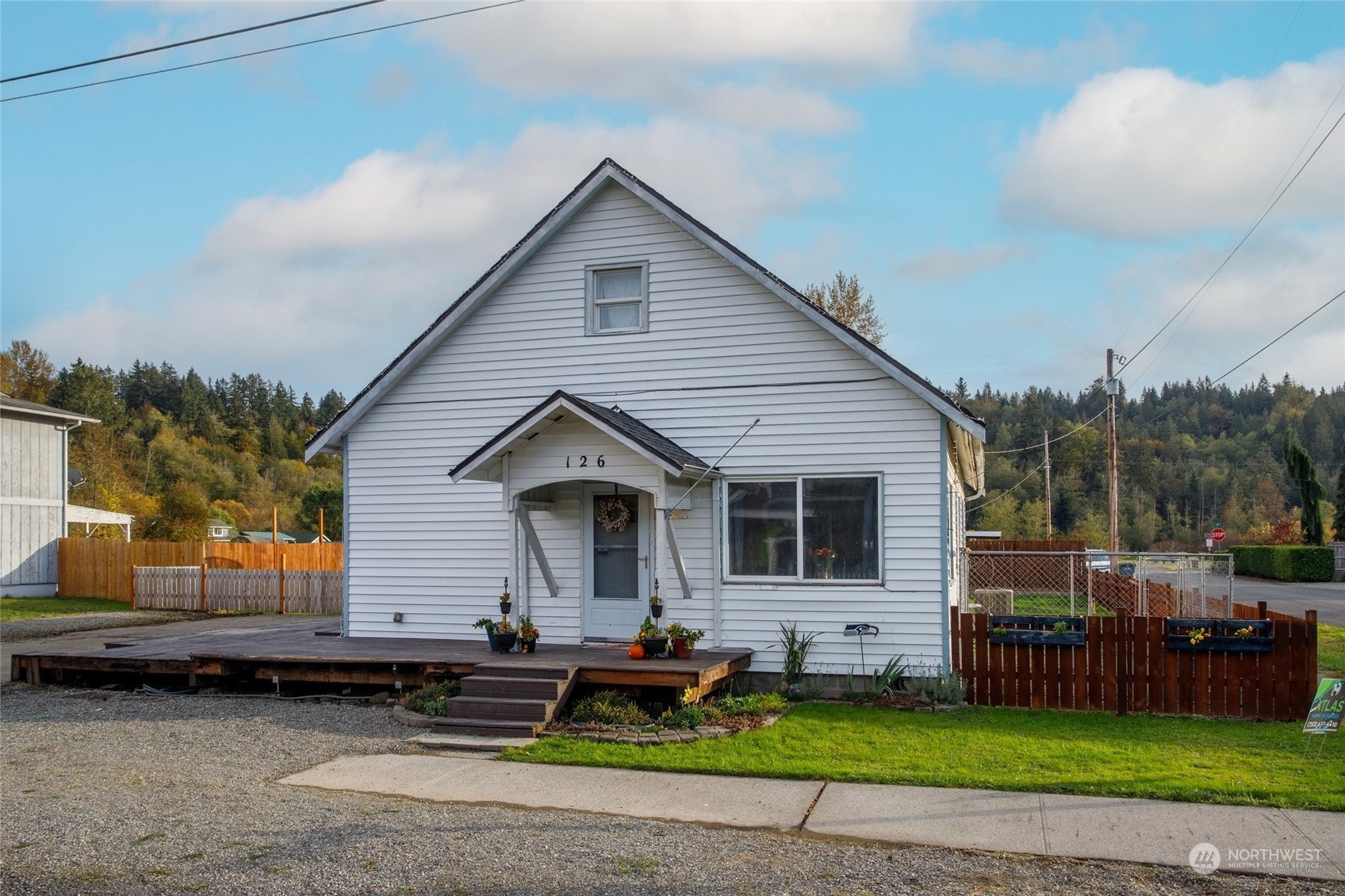 Property Photo:  126 SW 2nd Street  WA 98385 