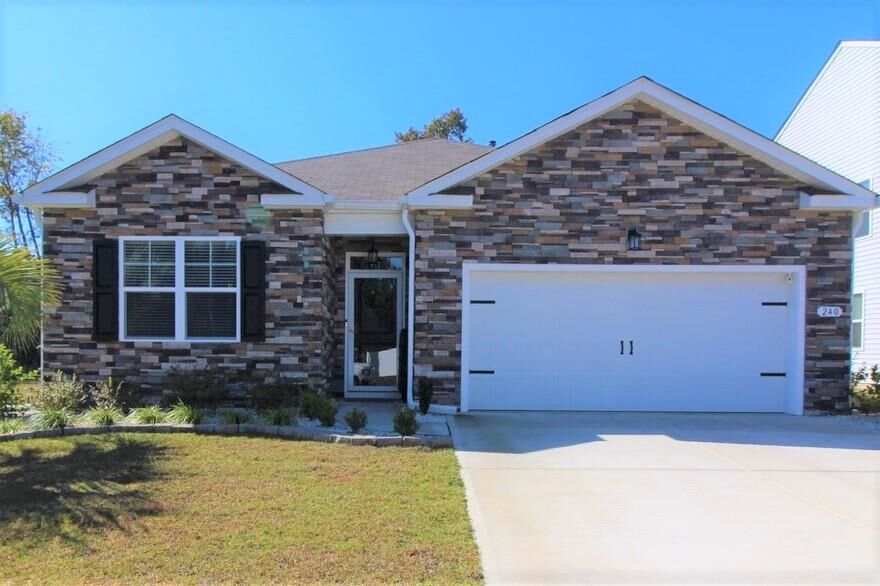 Property Photo: 240 Pin Oak Dr. SC 29576