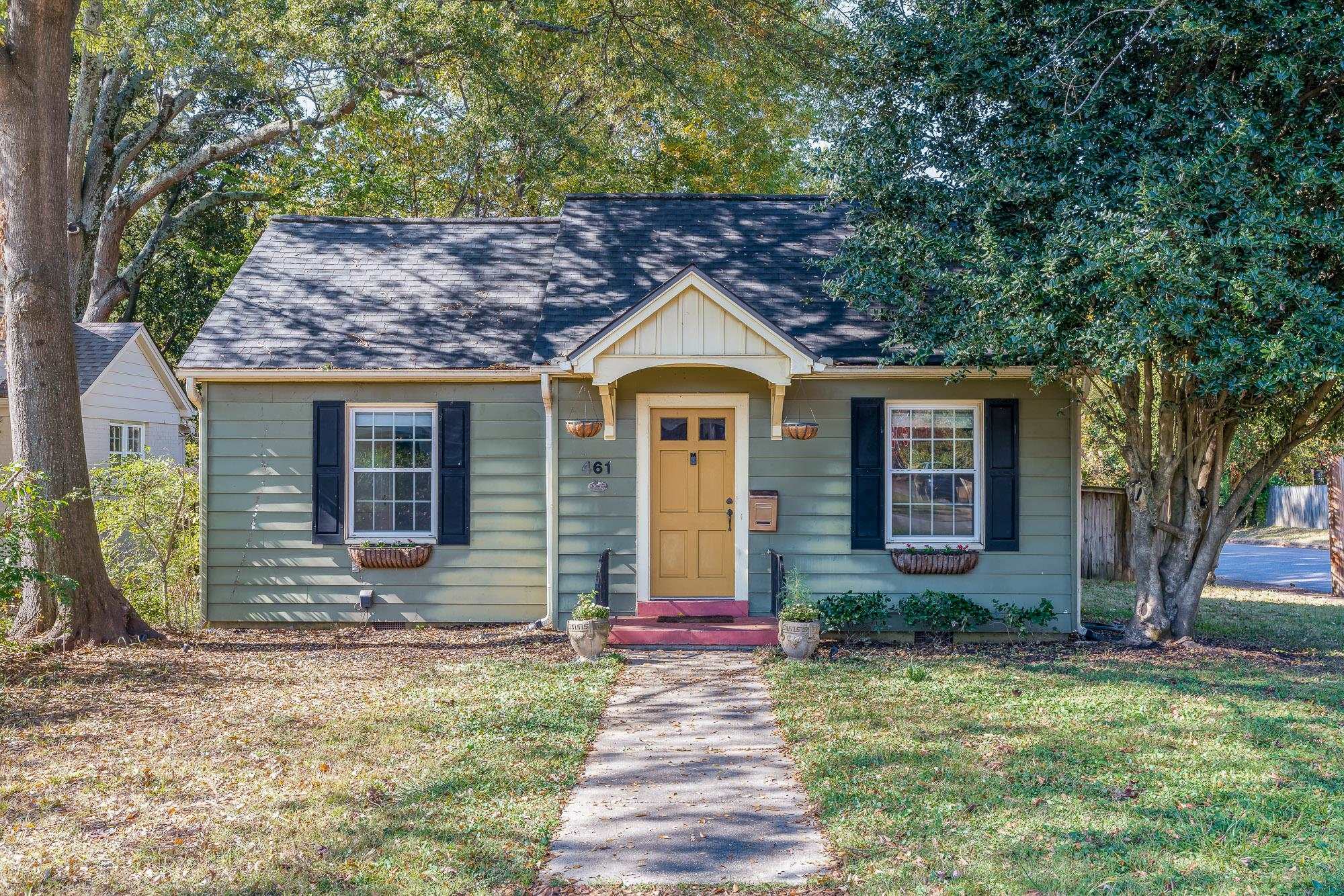 Property Photo:  461 S Holmes St  TN 38111 