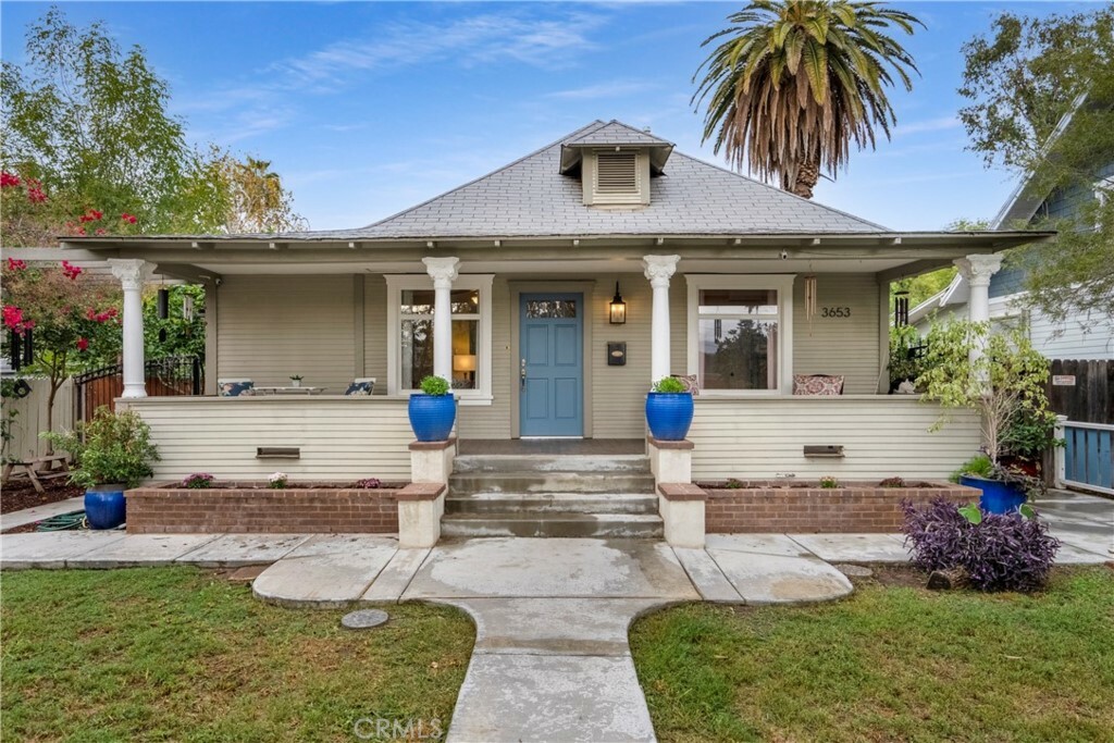 Property Photo:  3653 Pine Street  CA 92501 