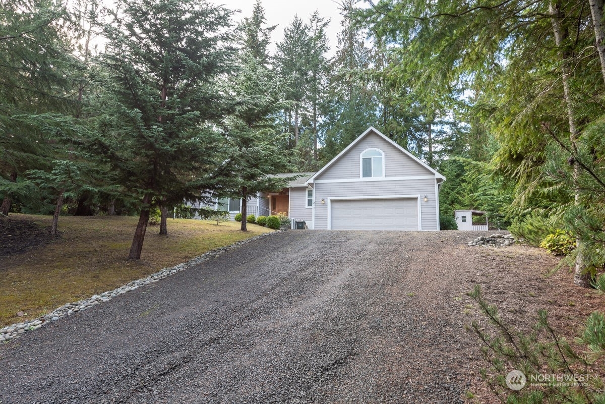 Property Photo:  213 Fleming Drive  WA 98382 