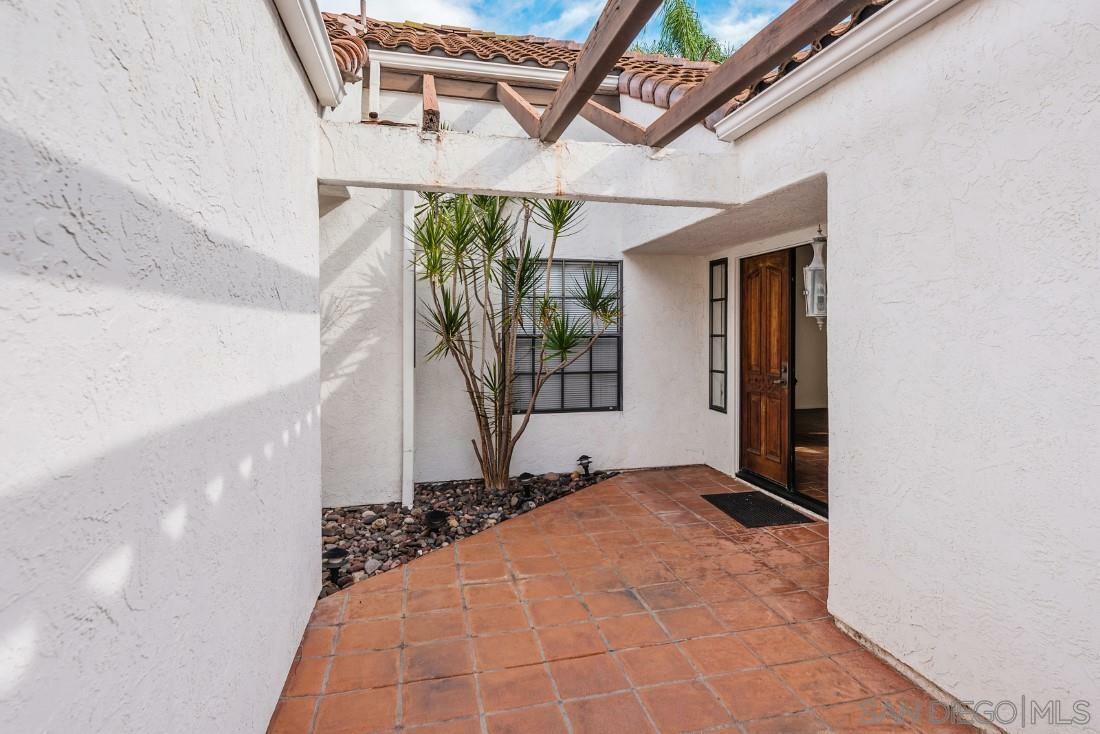 Property Photo: 16017 Avenida Lamego CA 92128