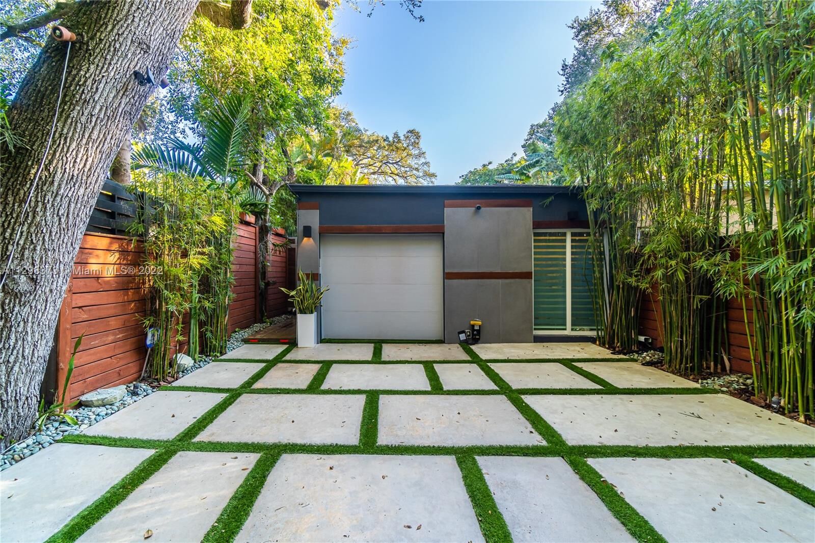 Property Photo:  2934 Jackson Ave  FL 33133 