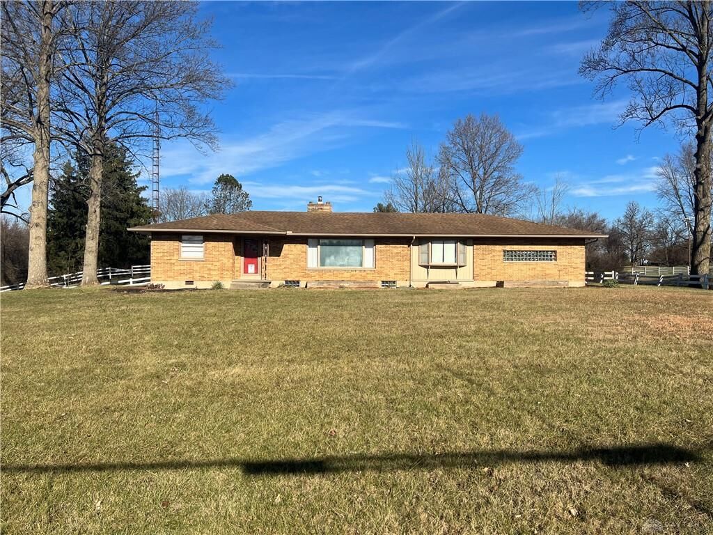 Property Photo: 4285 W State Route 571 OH 45383
